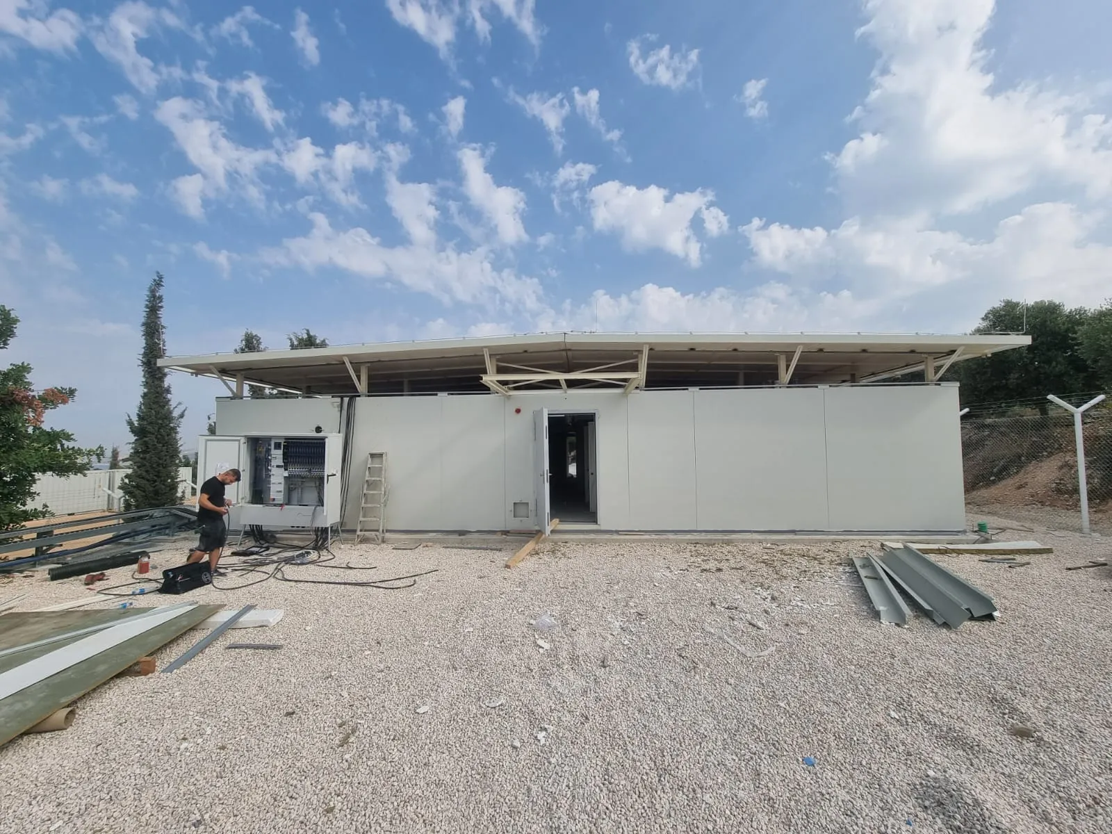Camp-Infrastruktur an der Küste — Aufnahme 14